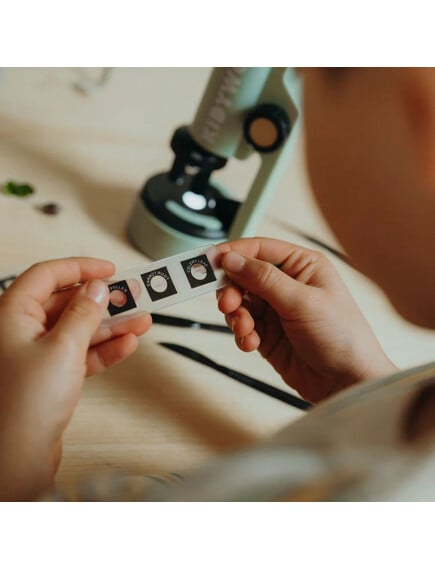 KIDYWOLF: Children's portable microscope with samples &amp; tools