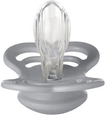 Bibs Πιπίλες Σιλικόνης Supreme Cloud / Steel Blue για 6-12 μηνών 2τμχBibs πιπίλες Η Bibs, είναι μια κορυφαία δανέζικη εταιρεία, με ιστορία σχεδόν 50 χρόνων στα βρεφικά είδη. Η λειτουργικότητα, η ασφάλεια και πολύχρωμη έκφραση είναι τα βασικά στοιχεία που