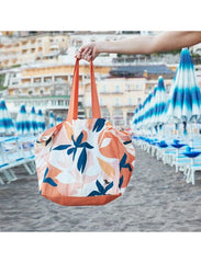 Dock & Bay Τσάντα παραλίας Dock & Bay: Επαναχρησιμοποιούμενη τσάντα από 100% ανακυκλώσιμα υλικά - Terracotta Tropics