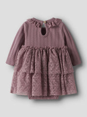 Lil Atelier Φορέματα Lil' Atelier Βρεφικό Φόρεμα με Κορμάκι από Οργανικό Βαμβάκι – Nostalgia Rose