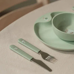 Little Dutch σετ φαγητού LITTLE DUTCH. Παιδικό σετ φαγητού 6 τεμαχίων Little Farm