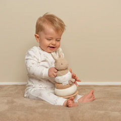 Little Dutch Βρεφικά Παιχνίδια Δραστηριοτήτων LITTLE DUTCH. Πυραμίδα ταξινόμησης & ταλάντωσης Baby Bunny FSC