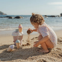 Little Dutch μαγιό LITTLE DUTCH. Ολόσωμο κοντομάνικο μαγιό με βολάν Dreamy Flowerfield