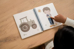 Little Dutch Βιβλία ζωγραφικής Little Dutch Παιδικό Βιβλίο με αυτοκόλλητα Dress me up Jim & Friends 18x15cm 3+ ετών