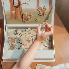 Little Dutch Μαγνητικά Παιχνίδια LITTLE DUTCH. Μαγνητικό παιχνίδι σύνθεσης εικόνων σε κασετίνα Forest Friends FSC