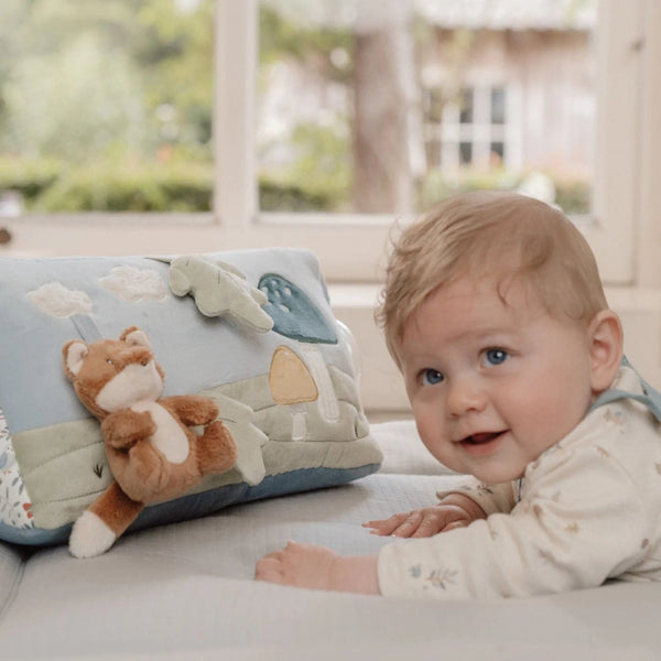 Little Dutch Βρεφικά Παιχνίδια Δραστηριοτήτων LITTLE DUTCH. Υφασμάτινο τρίγωνο δραστηριοτήτων Forest Friends GRS