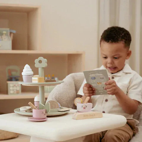 Little Dutch παιχνιδι ρολων LITTLE DUTCH. Ξύλινη διώροφη πιατέλα με γλυκίσματα FSC