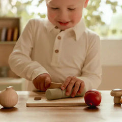 Little Dutch παιχνιδι ρολων LITTLE DUTCH. Ξύλινος δίσκος κοπής με λαχανικά FSC