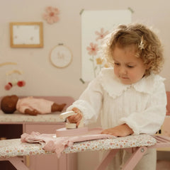 Little Dutch παιχνιδι ρολων LITTLE DUTCH. Ξύλινη σιδερώστρα FSC