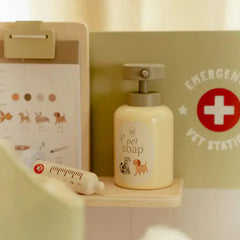 Little Dutch παιχνιδι ρολων LITTLE DUTCH. Ξύλινο κτηνιατρείο FSC