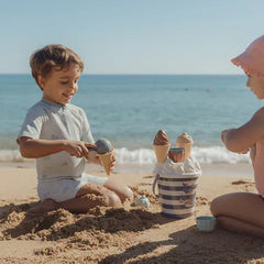 Little Dutch Παιχνίδια θαλάσσης LITTLE DUTCH. Σετ κουβαδάκια παραλίας Ice Cream Ocean World Μπλε
