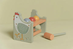 Little Dutch Βρεφικά Παιχνίδια Δραστηριοτήτων LITTLE DUTCH. Παιχνίδι αντιστοίχησης με μπάλες και σφυρί Little Farm FSC