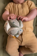 Little Dutch Βρεφικά Παιχνίδια Δραστηριοτήτων LITTLE DUTCH. Υφασμάτινη μπάλα με χειρολαβές Little Farm