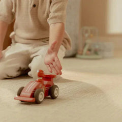 Little Dutch Αυτοκίνητάκια LITTLE DUTCH. Ξύλινα αγωνιστικά αυτοκινητάκια pull-back FSC