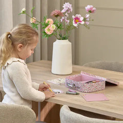 Little Dutch Ζωγραφική - Καλλιτεχνικά - Παζλ LITTLE DUTCH. Σετ ζωγραφικής - κατασκευών σε βαλιτσάκι Rosa Fairy Garden