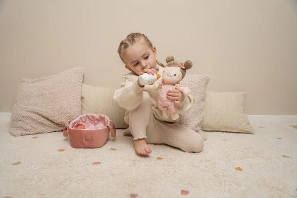 Little Dutch Παιδικές Κούκλες LITTLE DUTCH. Υφασμάτινο μωρό σε καλαθούνα Rosa - New