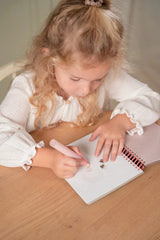 Little Dutch Βιβλία ζωγραφικής Little Dutch Παιδικό Βιβλίο ζωγραφικής Water reveal Rosa & Friends 18 x 15cm 3+ ετών