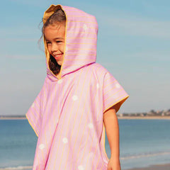 Quut Poncho Quut. Παιδικό πόντσο Κοχύλια Banana Pink