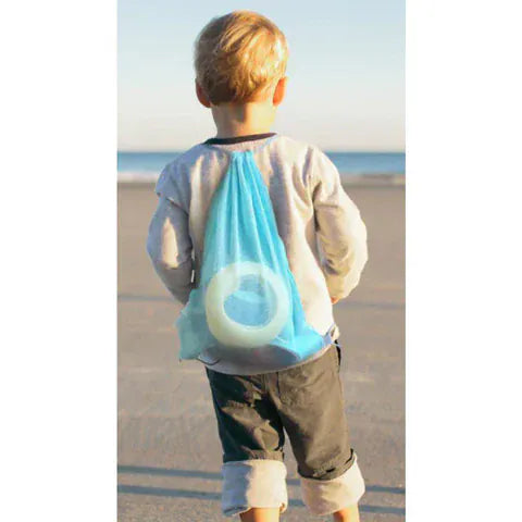 Quut Παιχνίδια θαλάσσης Quut. Σετ παιχνιδιου σε τσάντα παραλίας με μικρό κουβαδάκι, φτυάρι-σίτα και μαγικό σχήμα